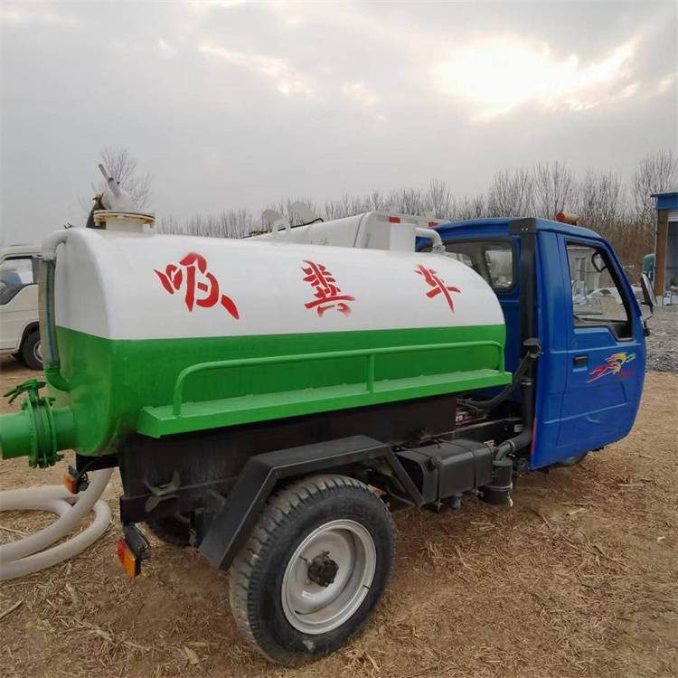 福建農(nóng)用機(jī)動(dòng)三輪吸糞車小型糞便處理車年限久